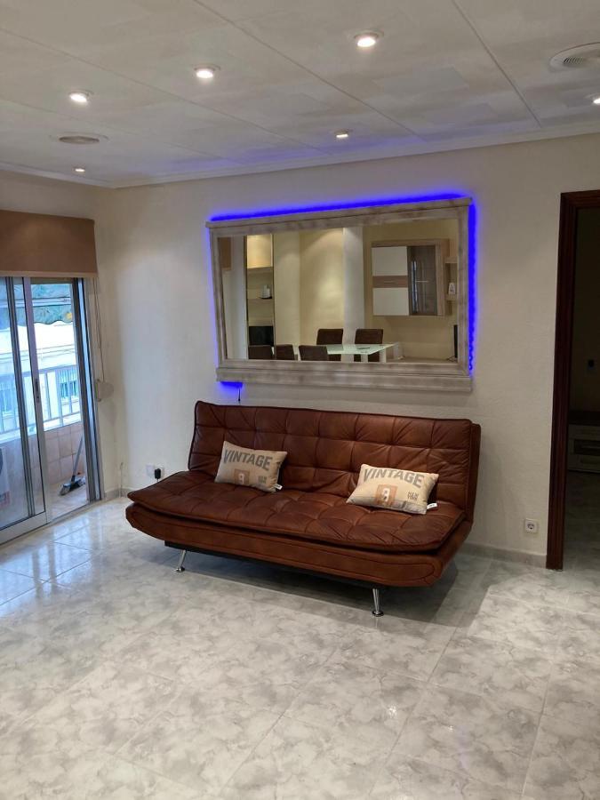 Ferienwohnung Apartamento A 100 Metros De La Playa Malvarrosa Valencia Exterior foto