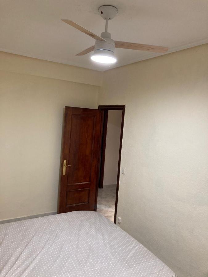 Ferienwohnung Apartamento A 100 Metros De La Playa Malvarrosa Valencia Exterior foto
